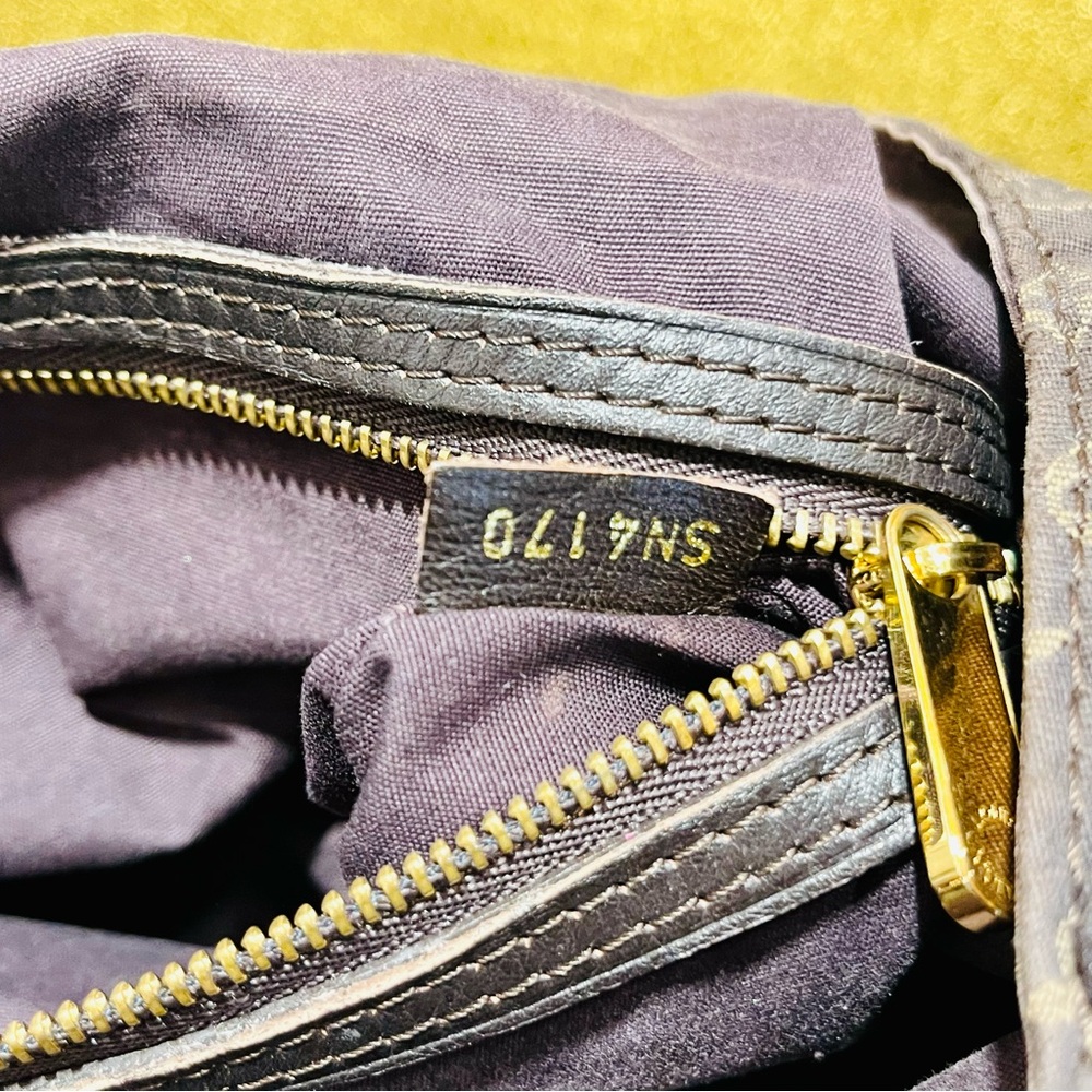 LOUIS VUITTON Fantaisie Monogram Idylle Canvas Fusian XL Hobo Bag - Picture 9 of 9